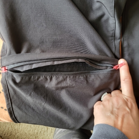 EUC Eddie Bauer Black Convertible Hiking Camping Short Capri Women 6 - Picture 6 of 13